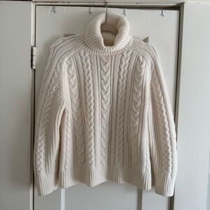 Abercrombie & Fitch Cable Knit Turtleneck Sweater - Cream Medium